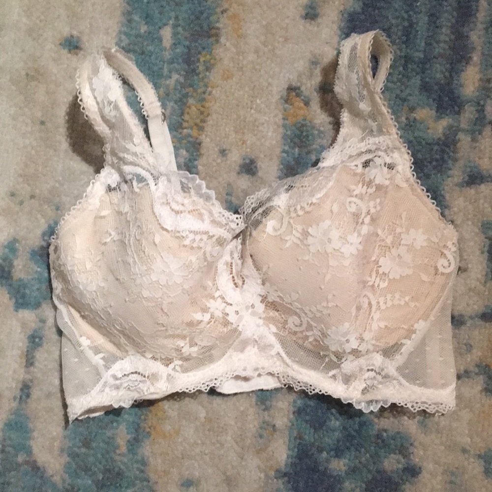 Victoria’s Secret ivory lace Angel bustiers 36D